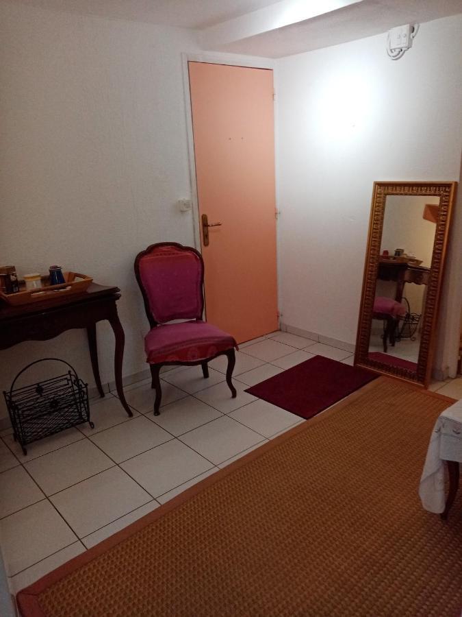 Au Calme Bed and Breakfast Verneuil d'Avre et d'Iton Exteriör bild